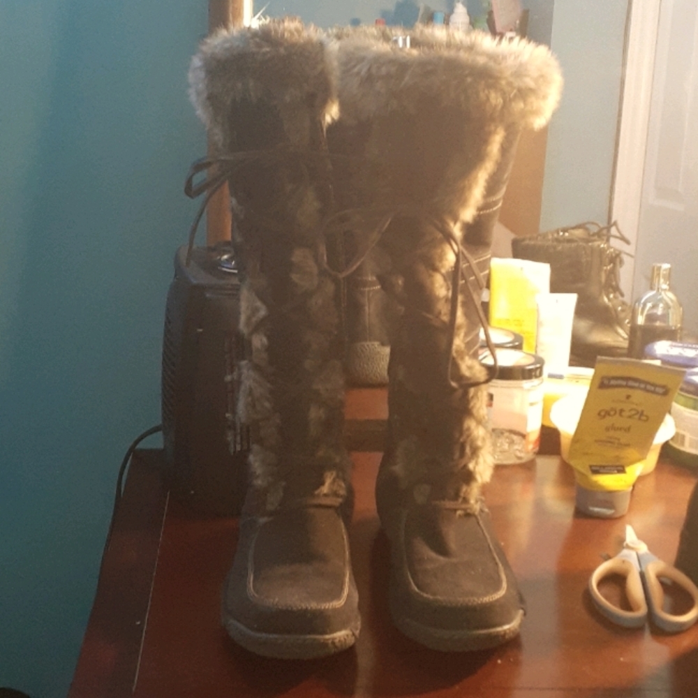 Snow shoes